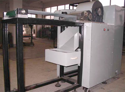 小型開(kāi)棉機(jī)